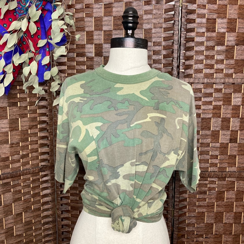 Vintage 💖 Camo Faded Tee